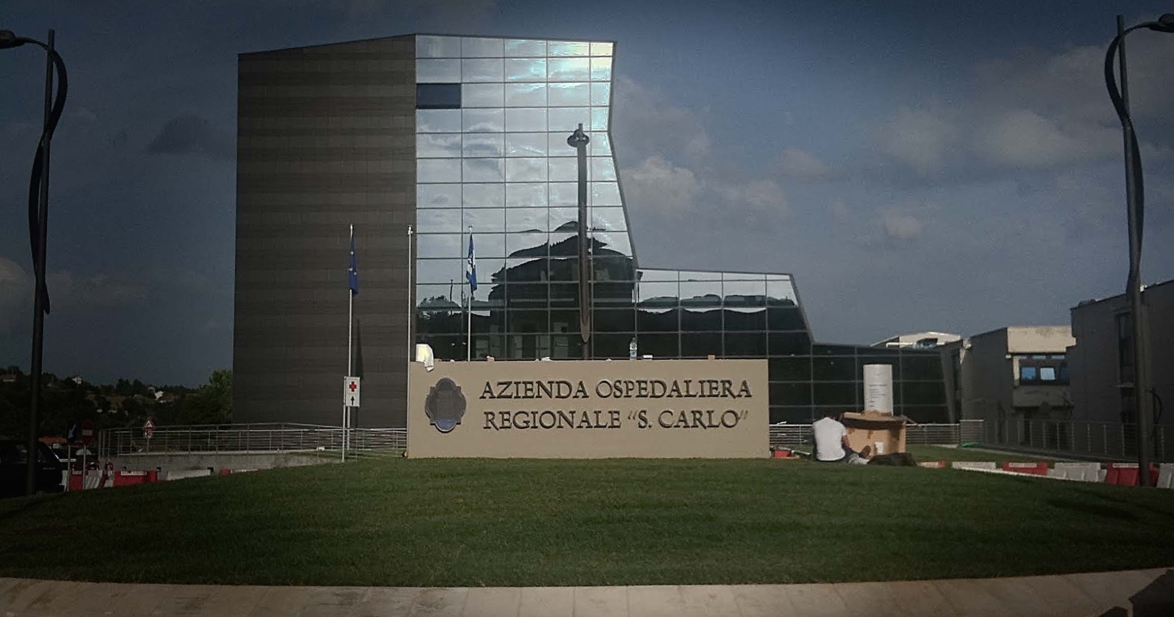 Azienda Ospedaliera Regionale "S. Carlo"
